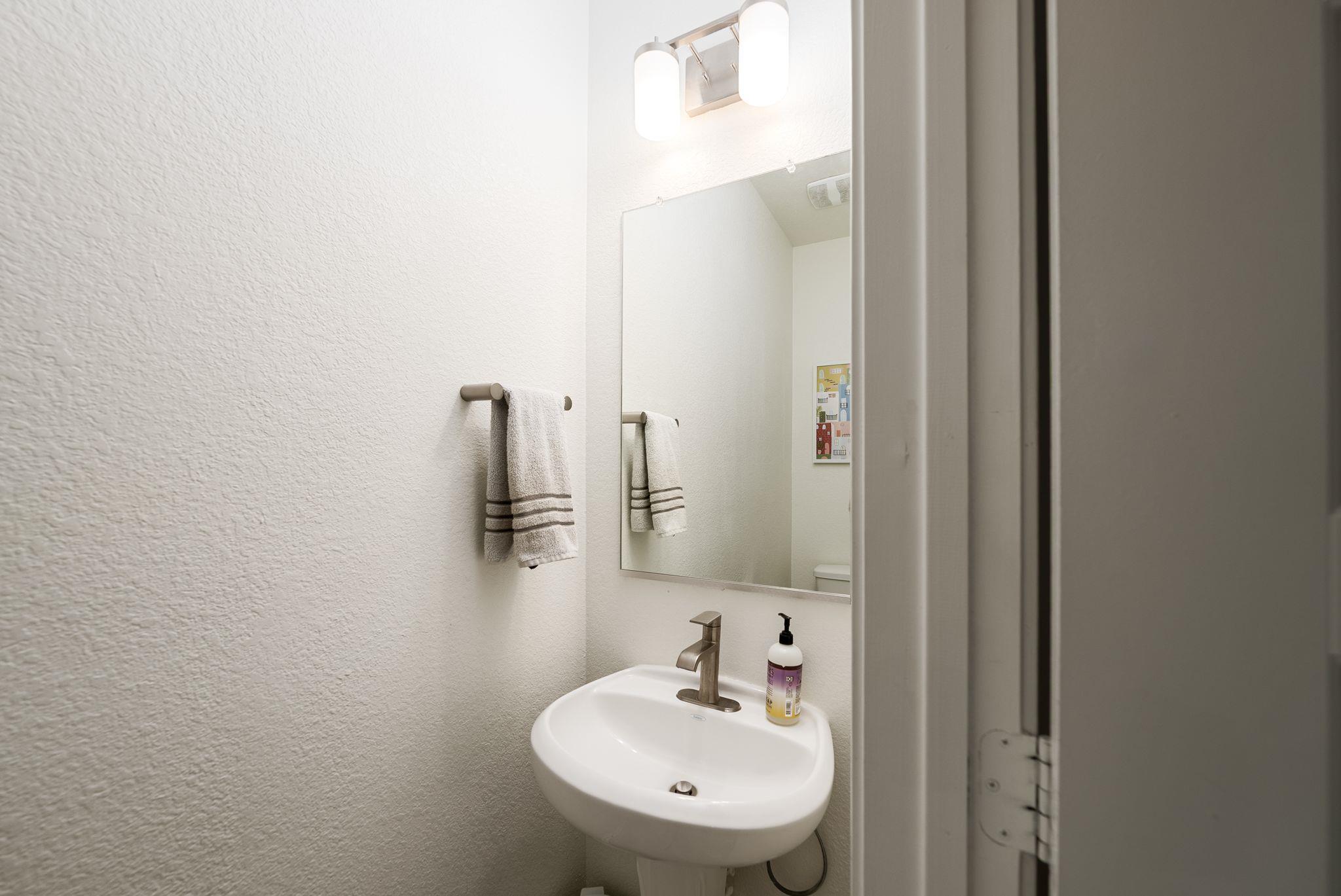 7105 Gray Catbird Dr # 52, Austin, TX 78744