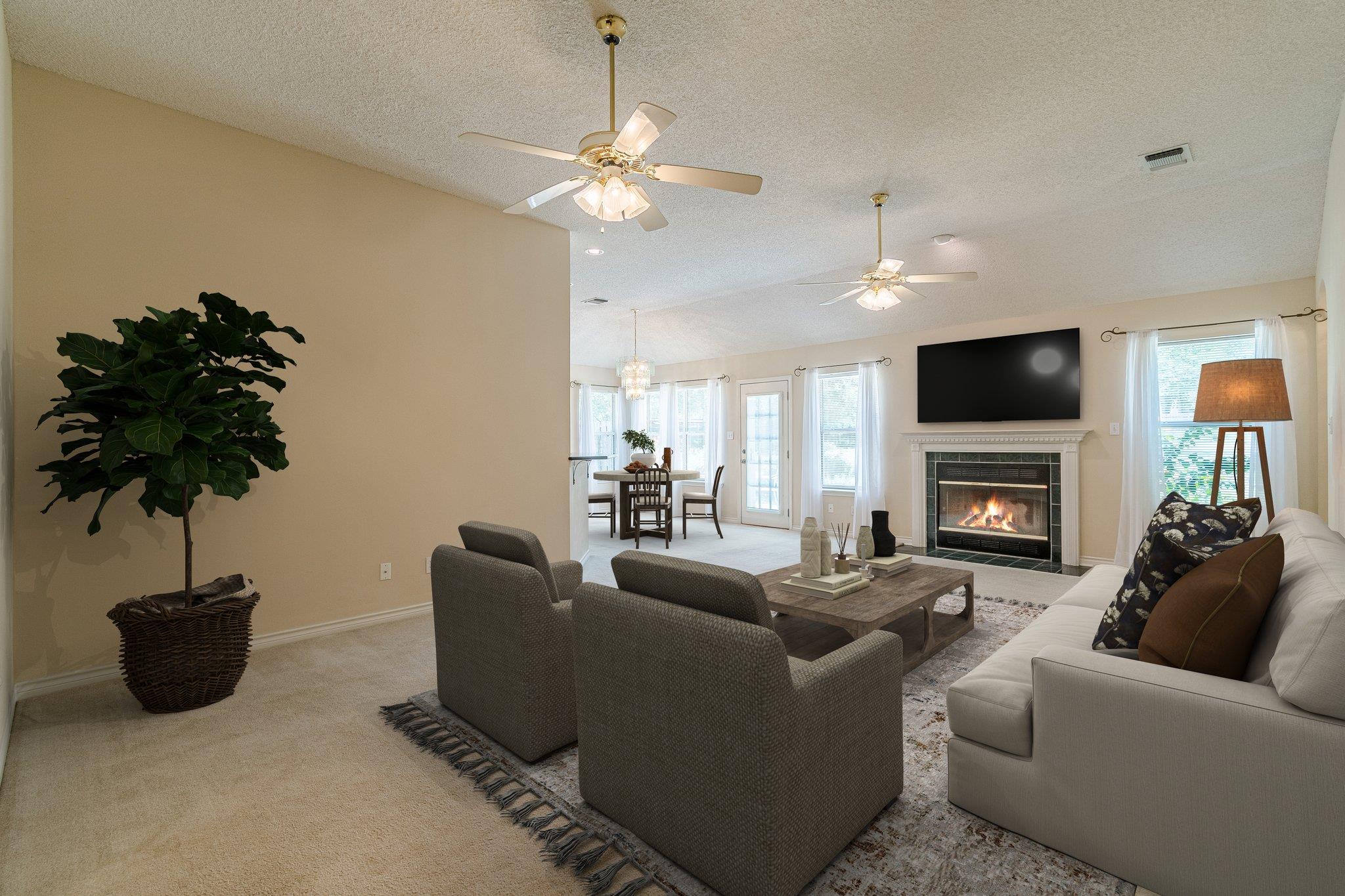 127 Maple Dr, Mountain City, TX 78610