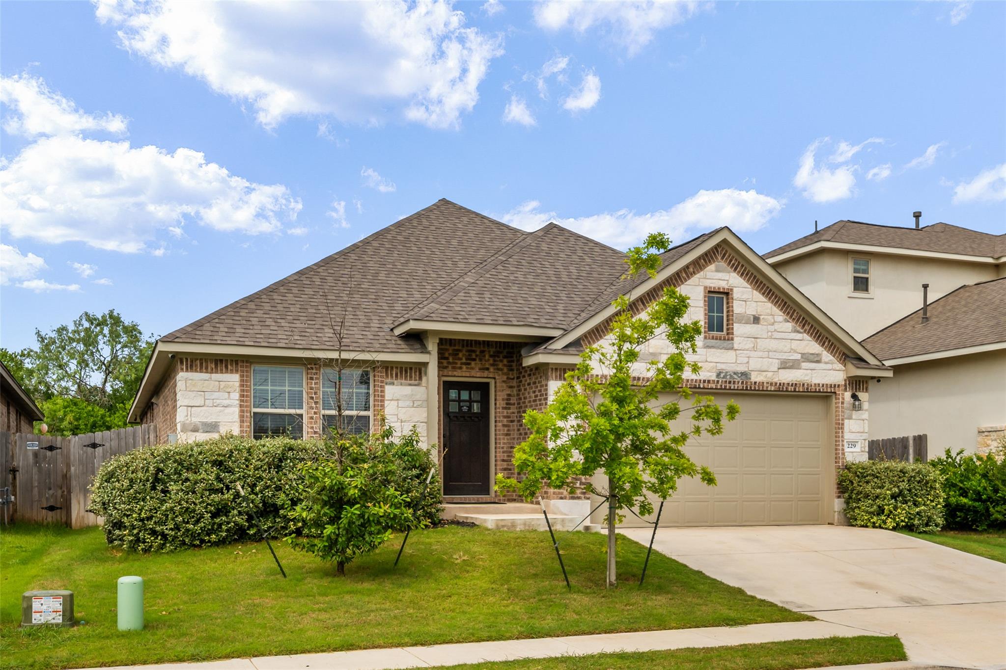 229 Blue Oak Blvd, San Marcos, TX 78666