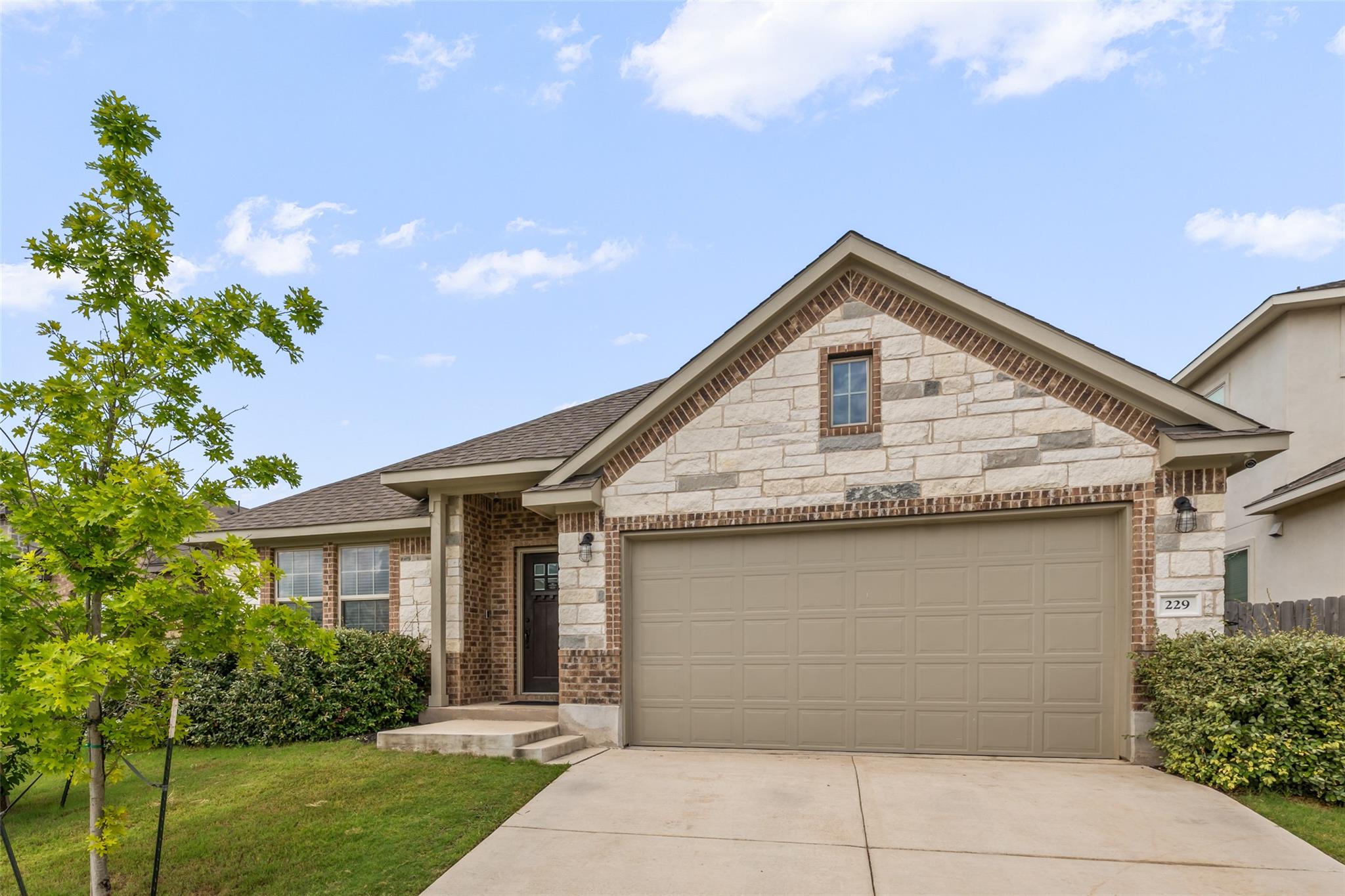 229 Blue Oak Blvd, San Marcos, TX 78666