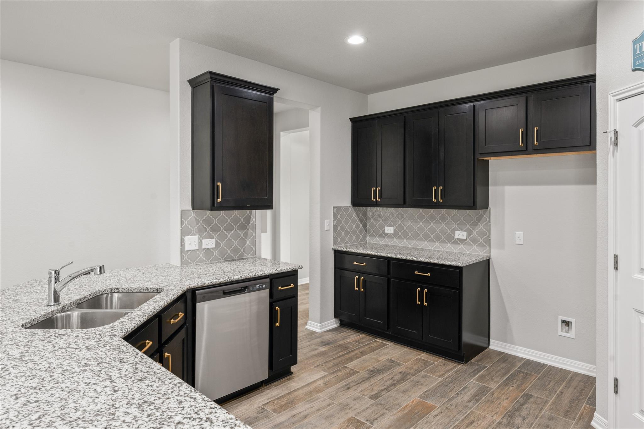 229 Blue Oak Blvd, San Marcos, TX 78666