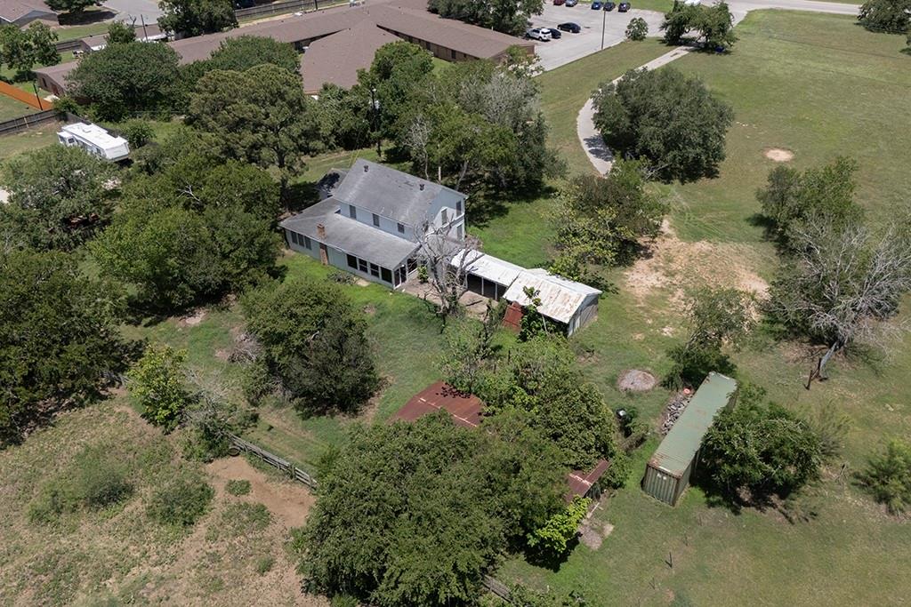 3508 Moulton Rd, Gonzales, TX 78629