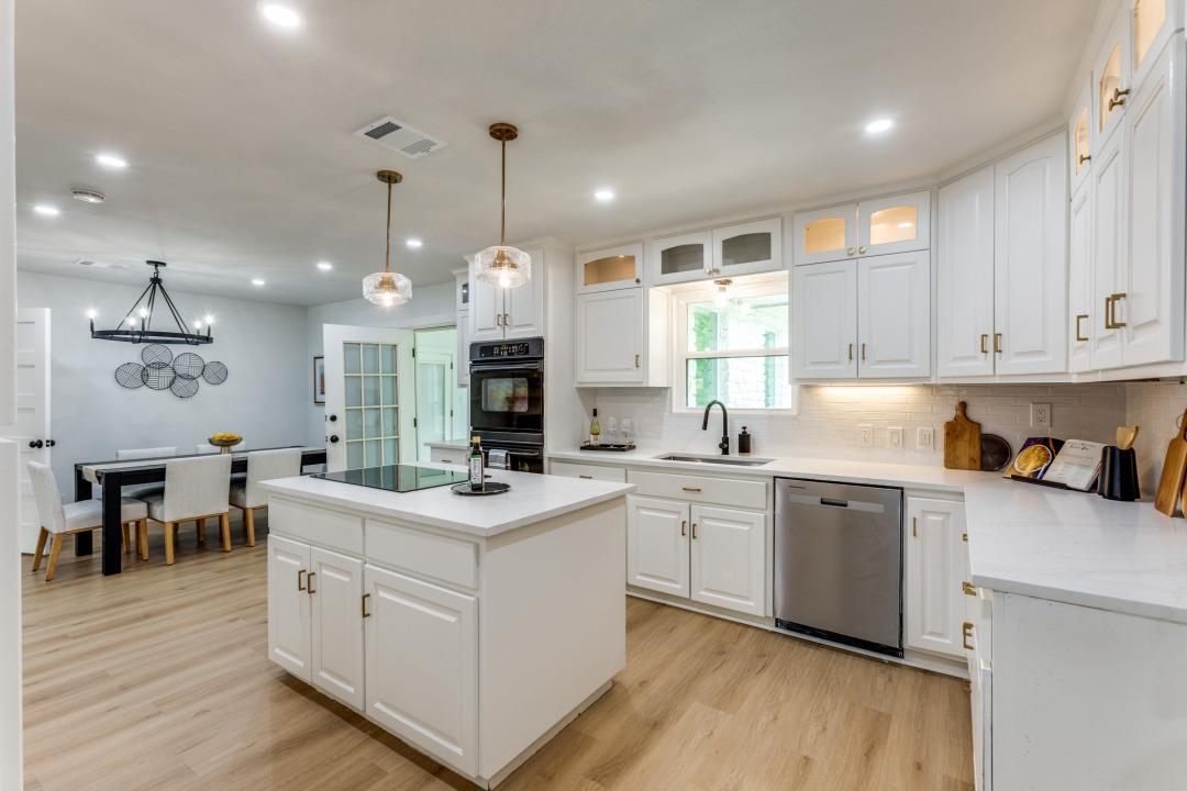 606 Lilac Dr, Round Rock, TX 78664