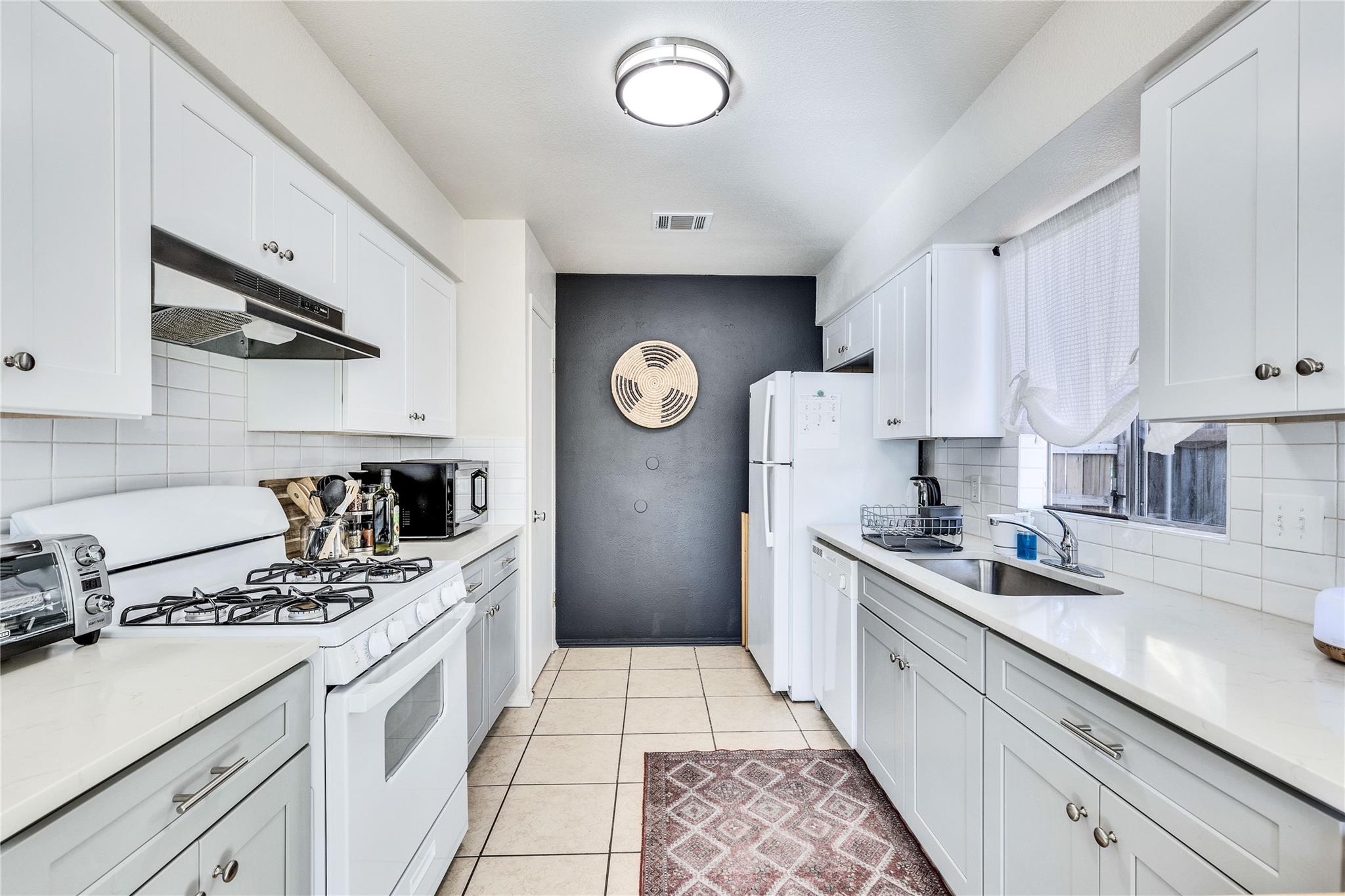 10309 Georgian Dr, Austin, TX 78753