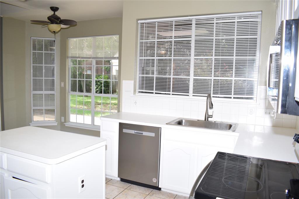 30007 Oakland Hills Dr, Georgetown, TX 78628