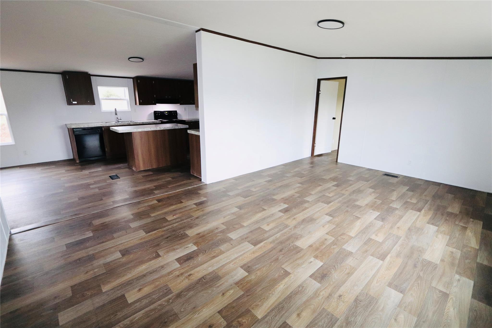 186 Pine Shadow Ln, Bastrop, TX 78602