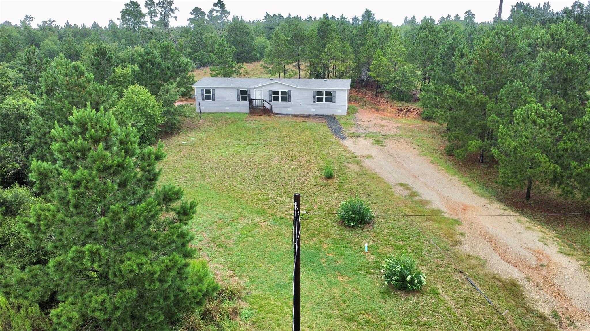 186 Pine Shadow Ln, Bastrop, TX 78602