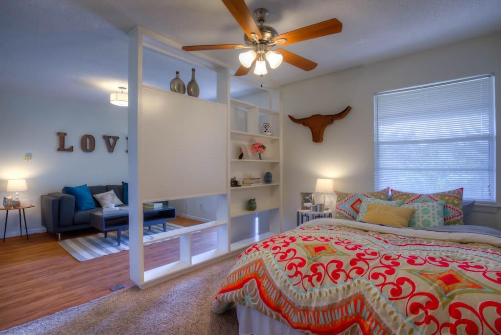 302 E 34th St # 206, Austin, TX 78705