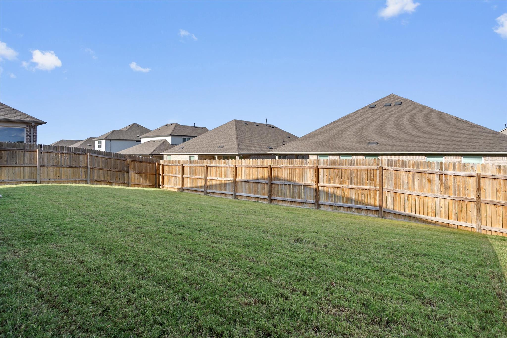 416 Deerpath St, Leander, TX 78641
