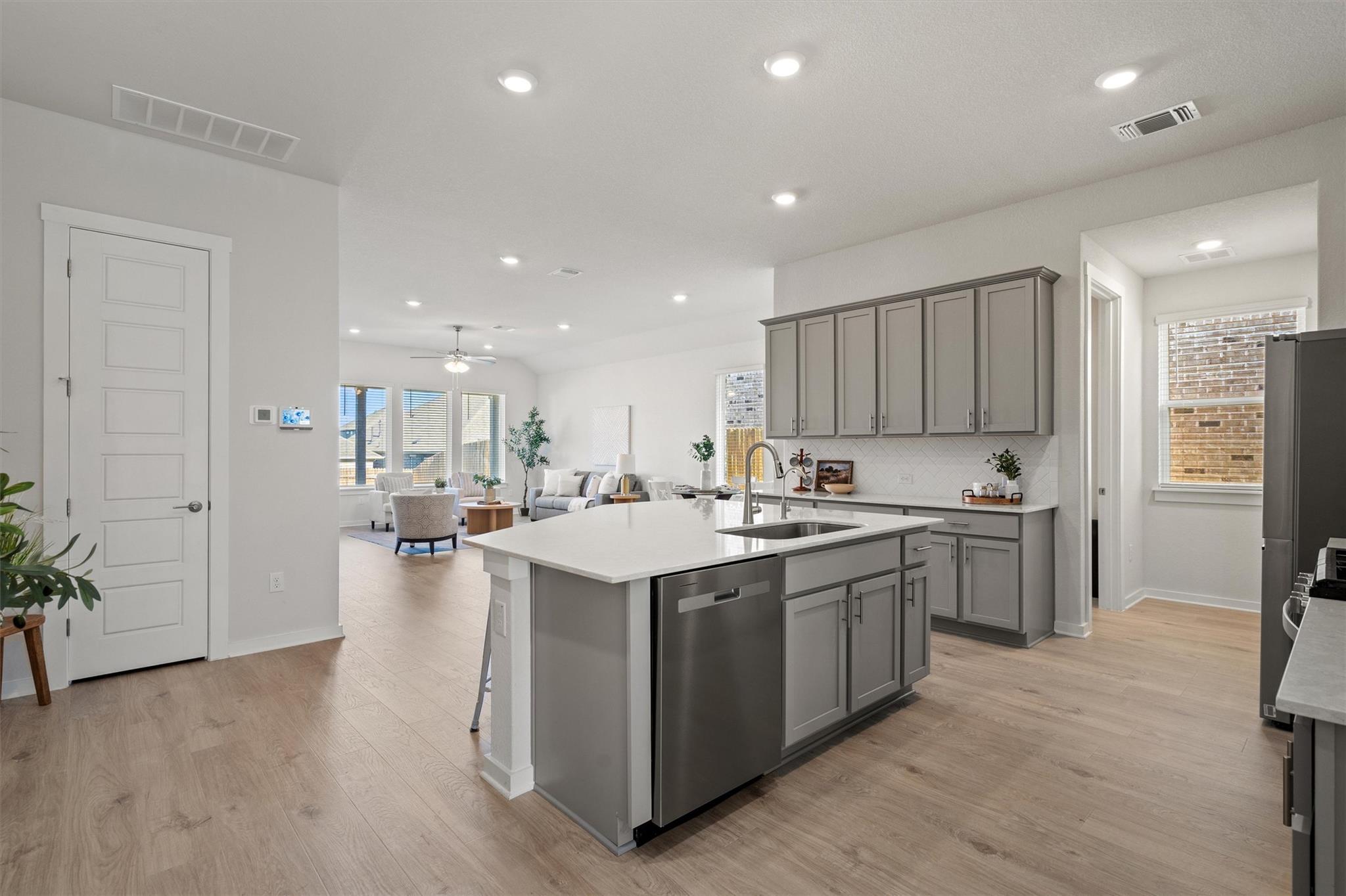 416 Deerpath St, Leander, TX 78641