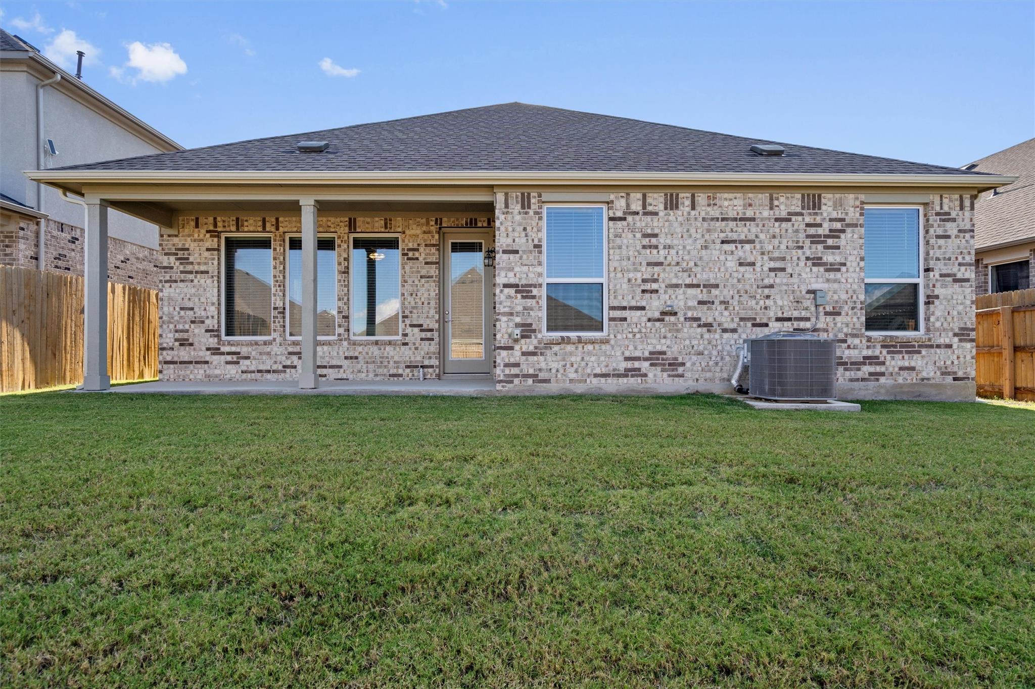416 Deerpath St, Leander, TX 78641