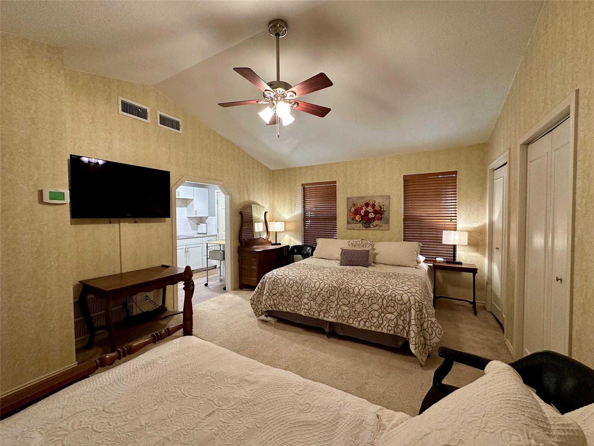 719 W San Antonio St, San Marcos, TX 78666