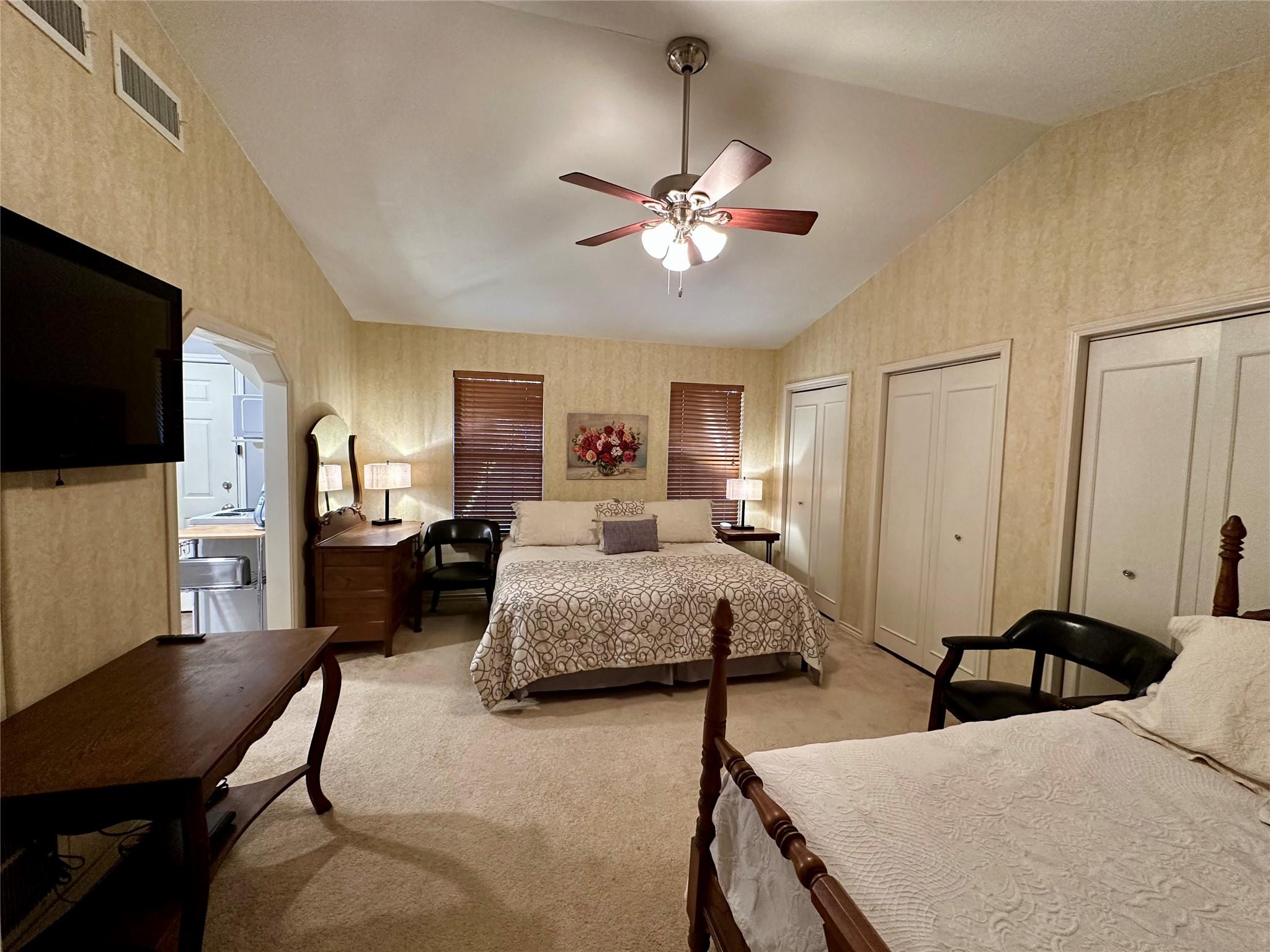 719 W San Antonio St, San Marcos, TX 78666