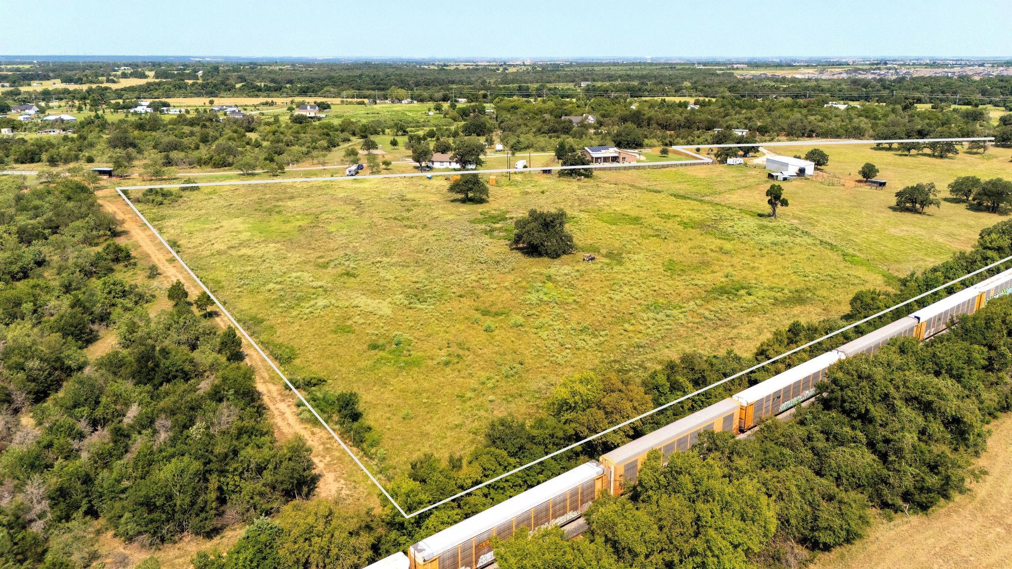 160 McVay Ln, Elgin, TX 78621