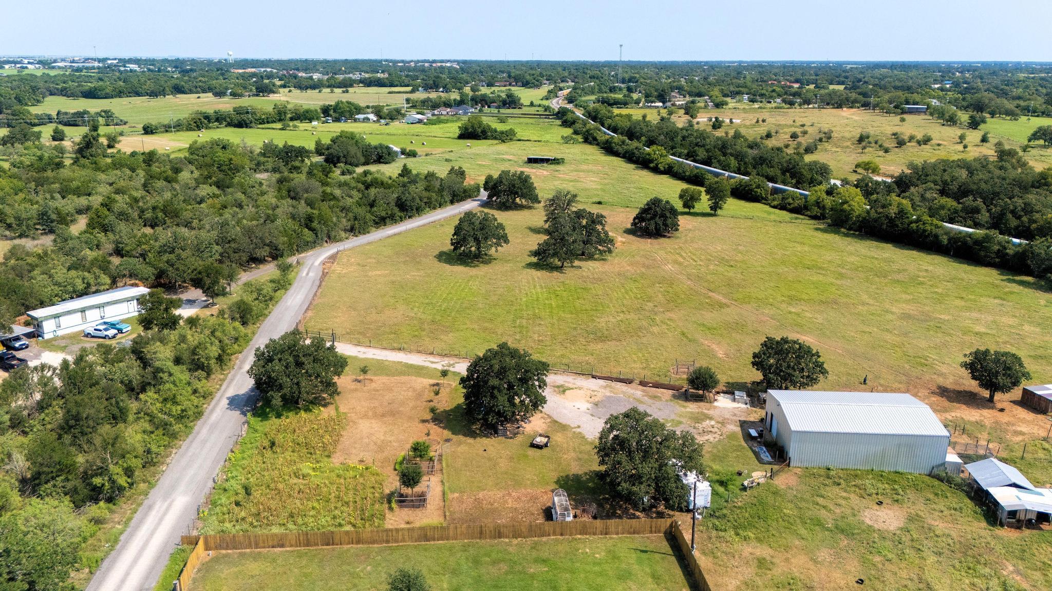 160 McVay Ln, Elgin, TX 78621