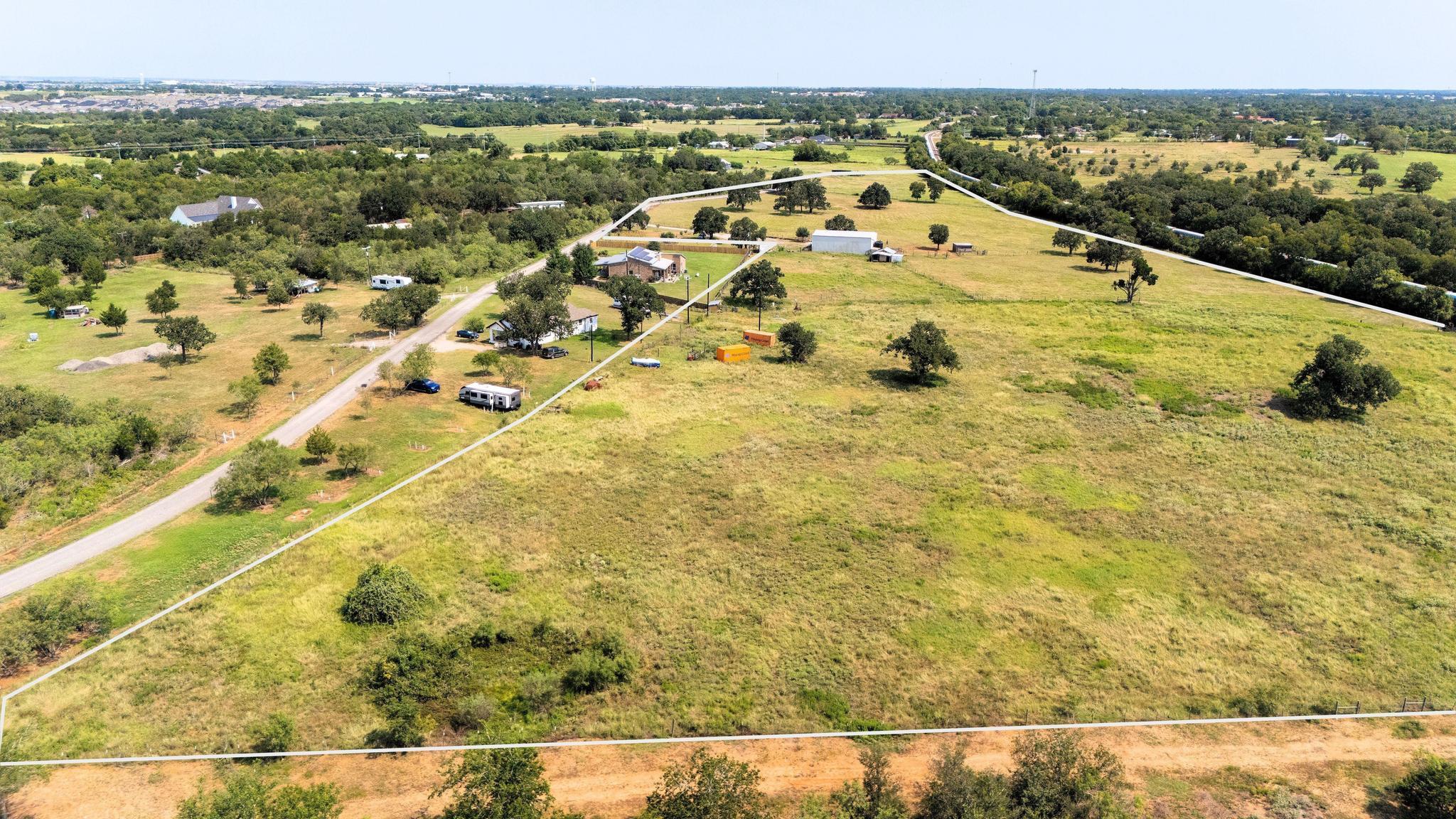 160 McVay Ln, Elgin, TX 78621