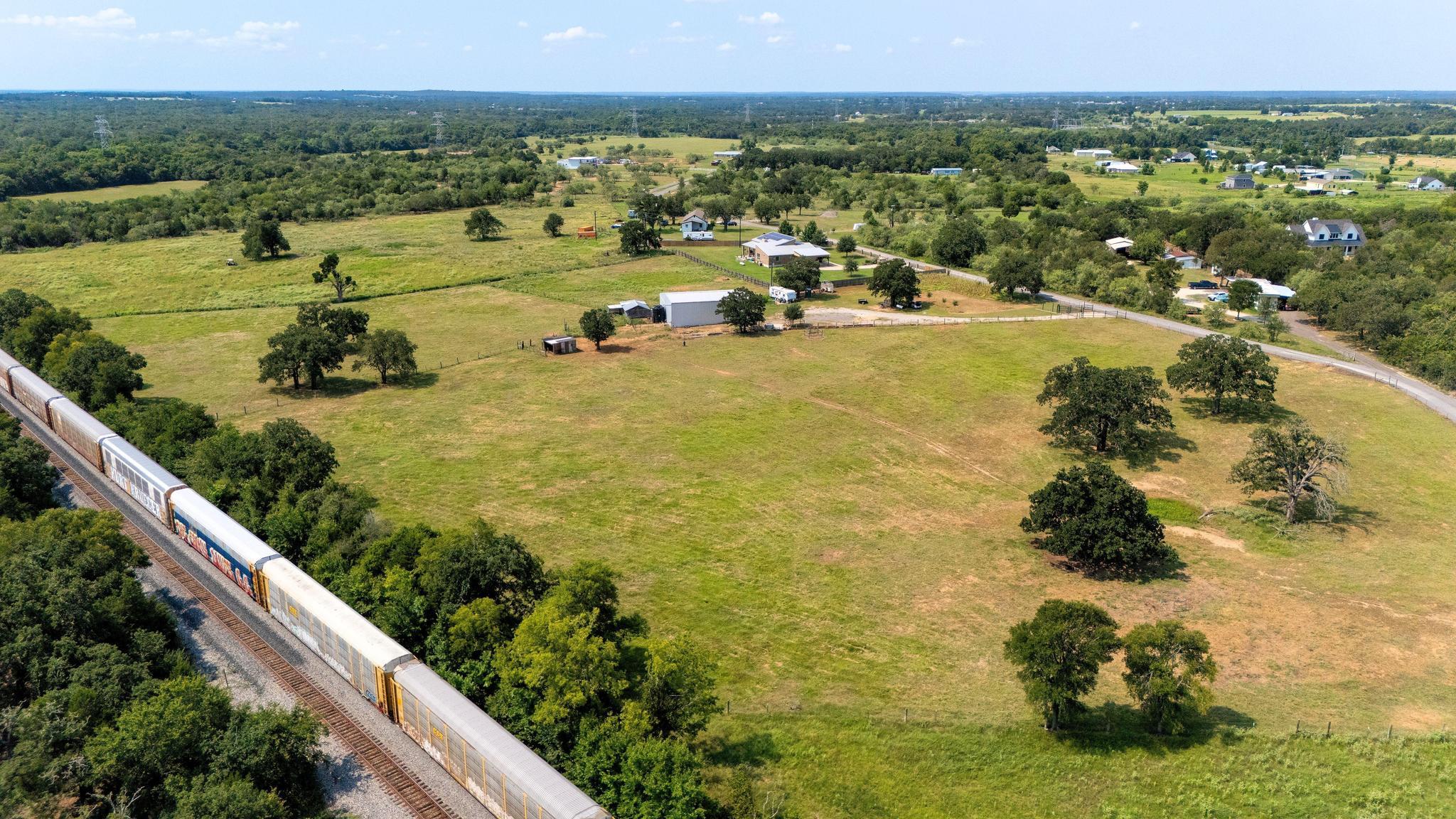 160 McVay Ln, Elgin, TX 78621