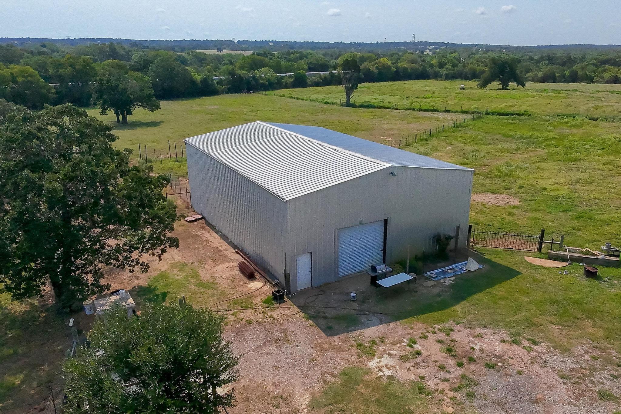 160 McVay Ln, Elgin, TX 78621