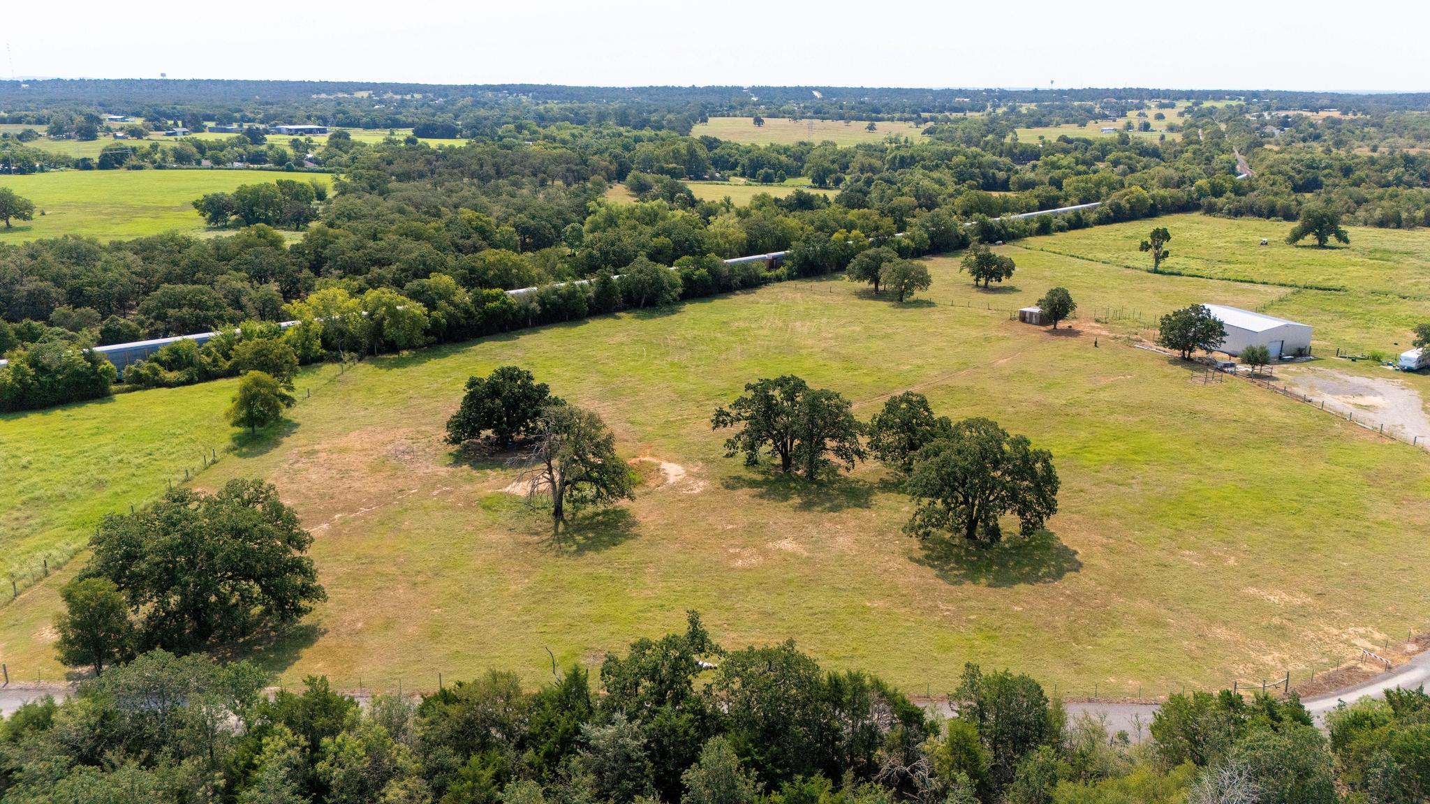 160 McVay Ln, Elgin, TX 78621