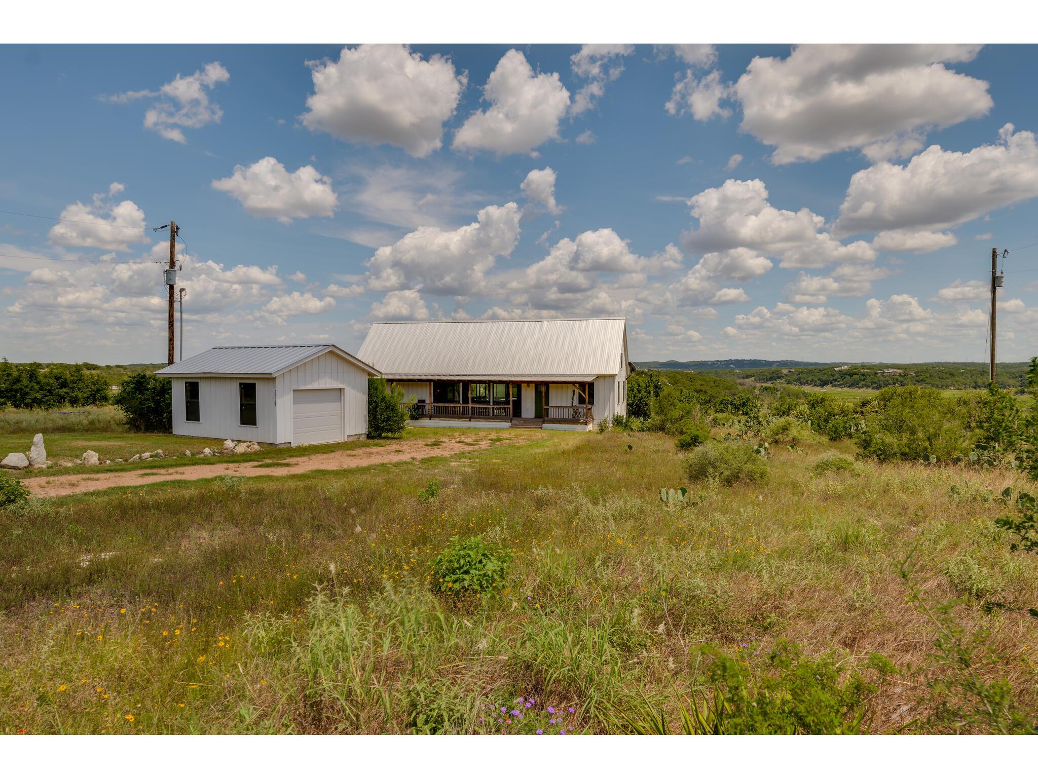 25633 Pedernales Point Dr, Spicewood, TX 78669