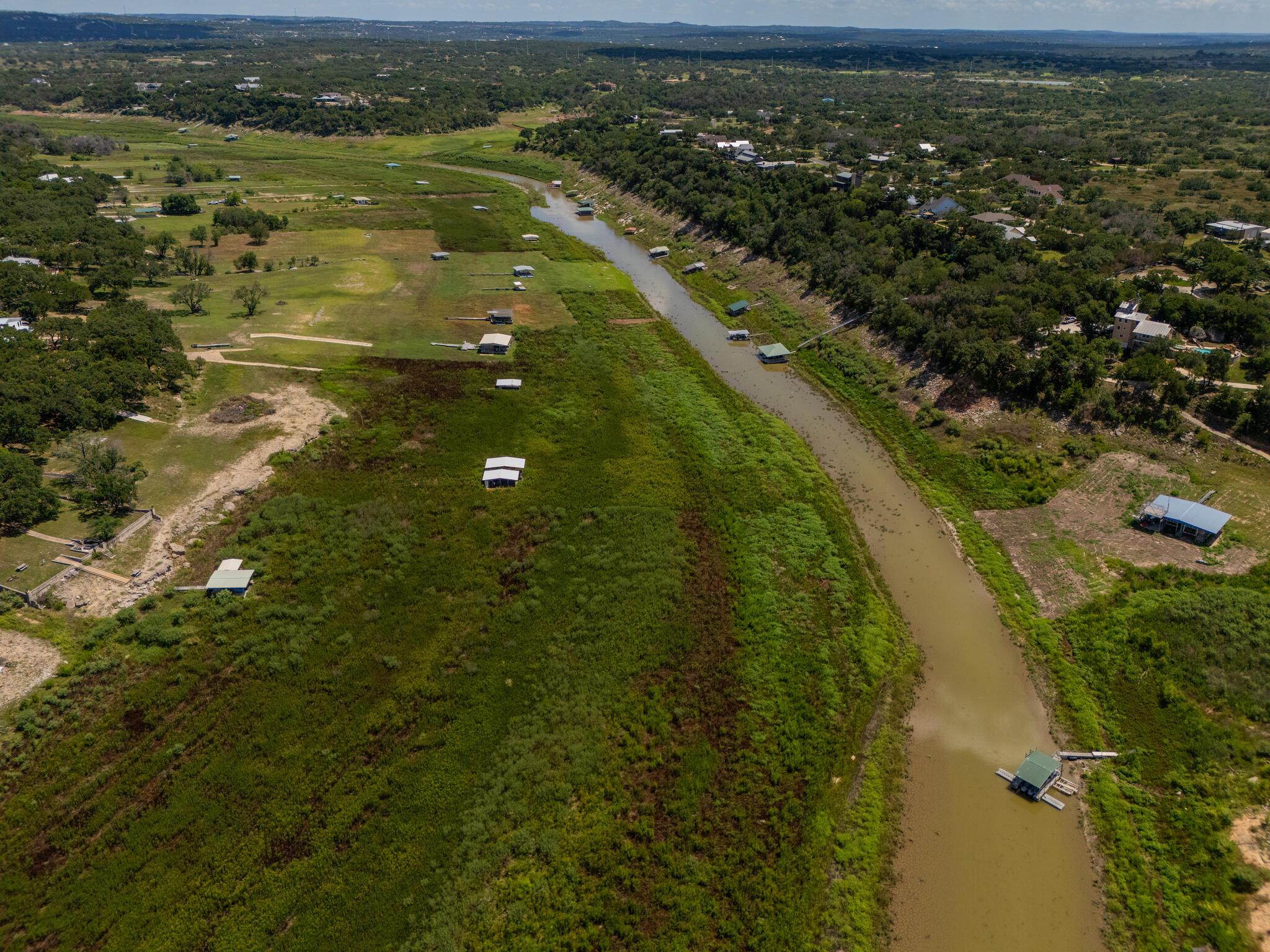 25633 Pedernales Point Dr, Spicewood, TX 78669