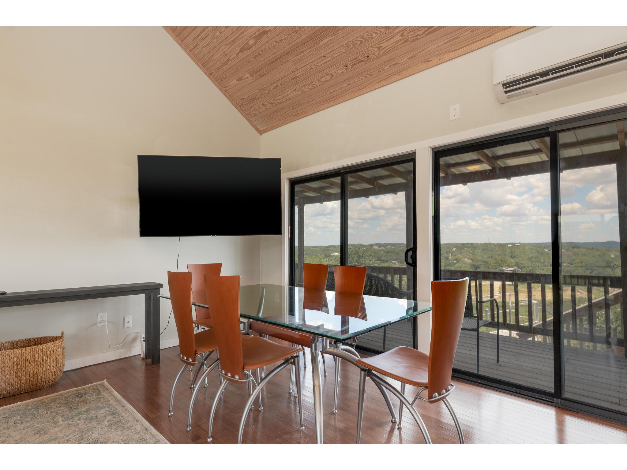 25633 Pedernales Point Dr, Spicewood, TX 78669