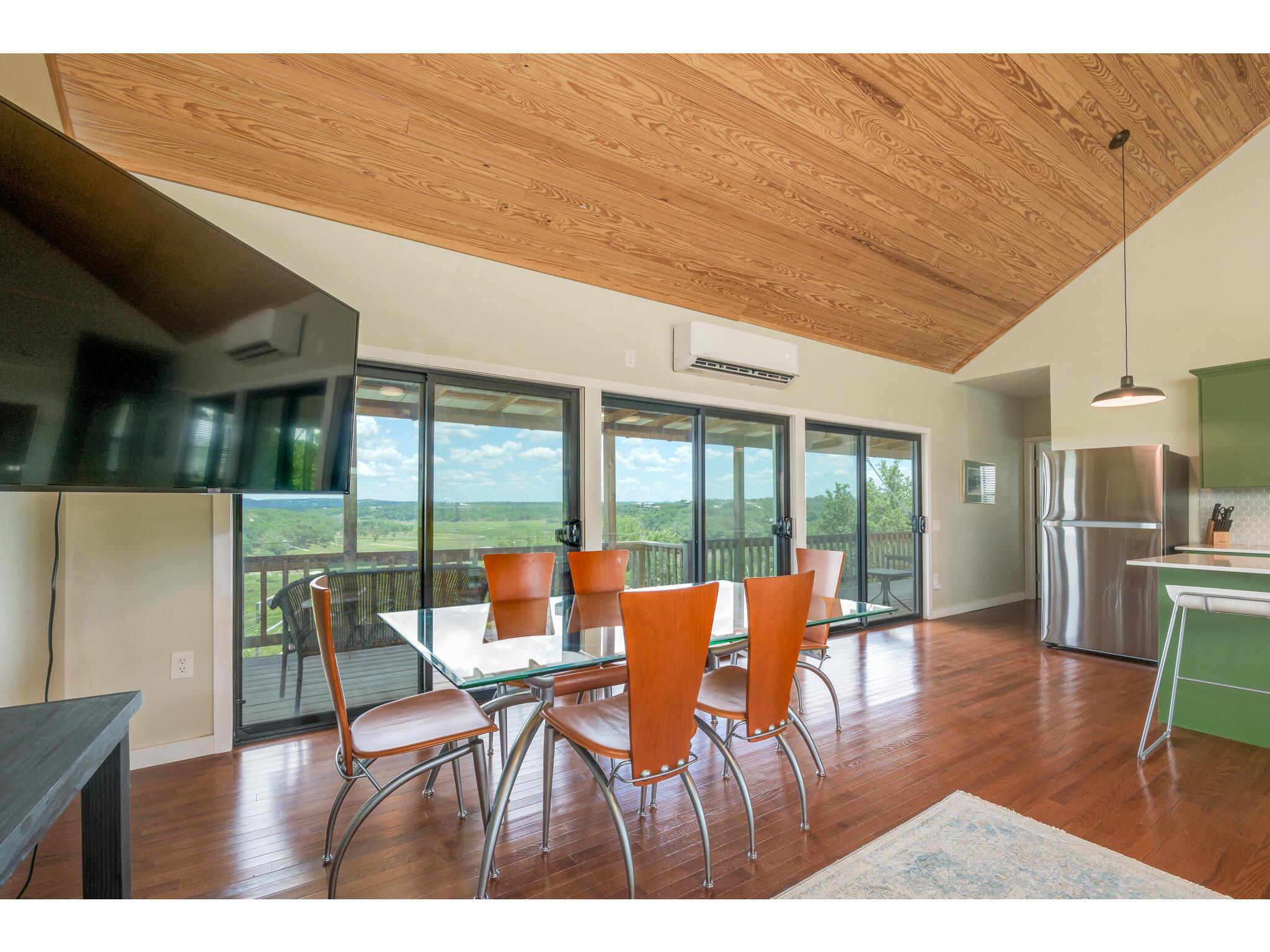25633 Pedernales Point Dr, Spicewood, TX 78669