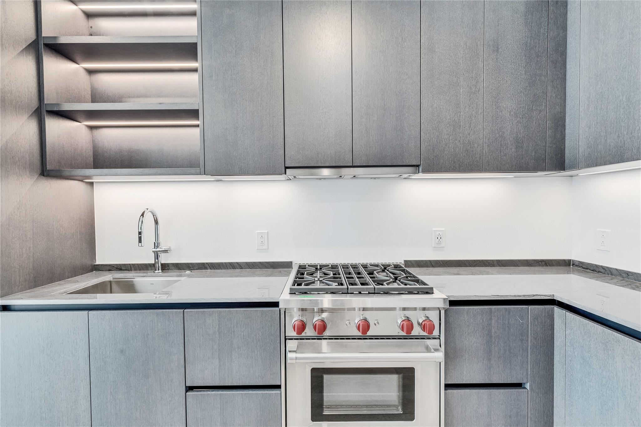 610 Davis St # 2311, Austin, TX 78701