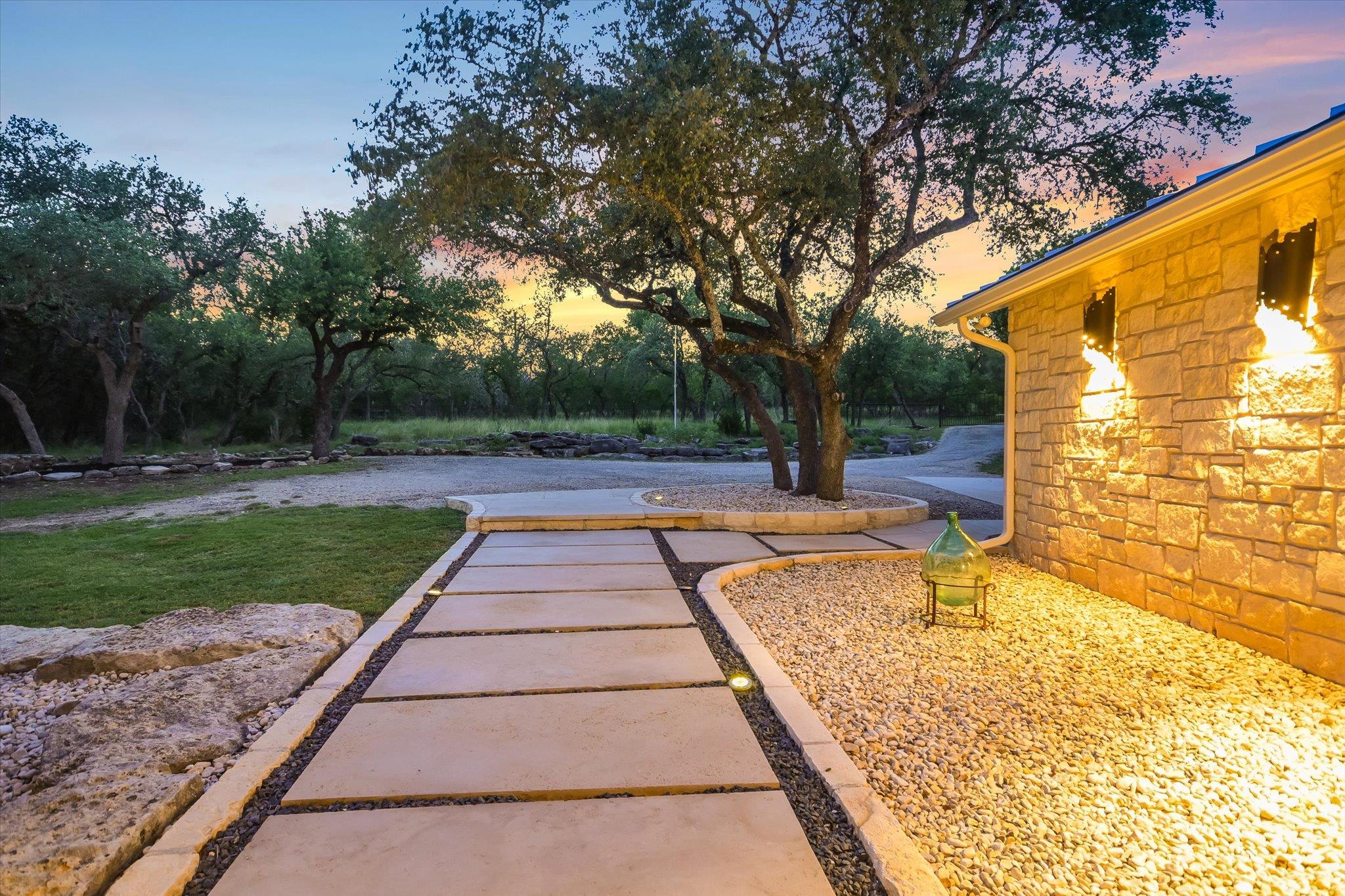 1124 RIVER MOUNTAIN Rd, Wimberley, TX 78676
