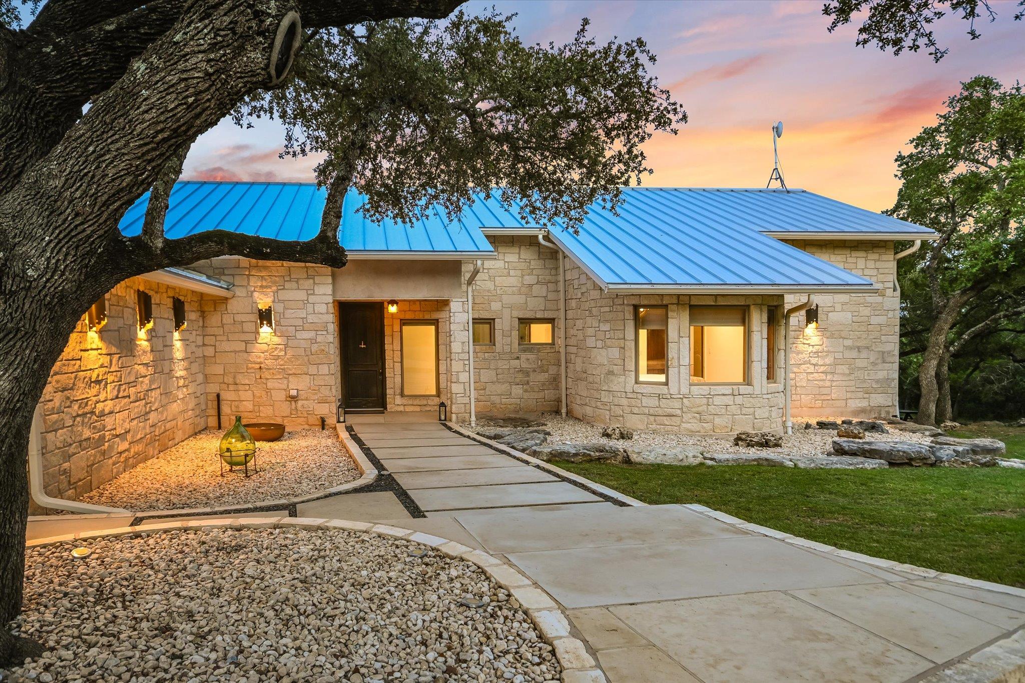 1124 RIVER MOUNTAIN Rd, Wimberley, TX 78676