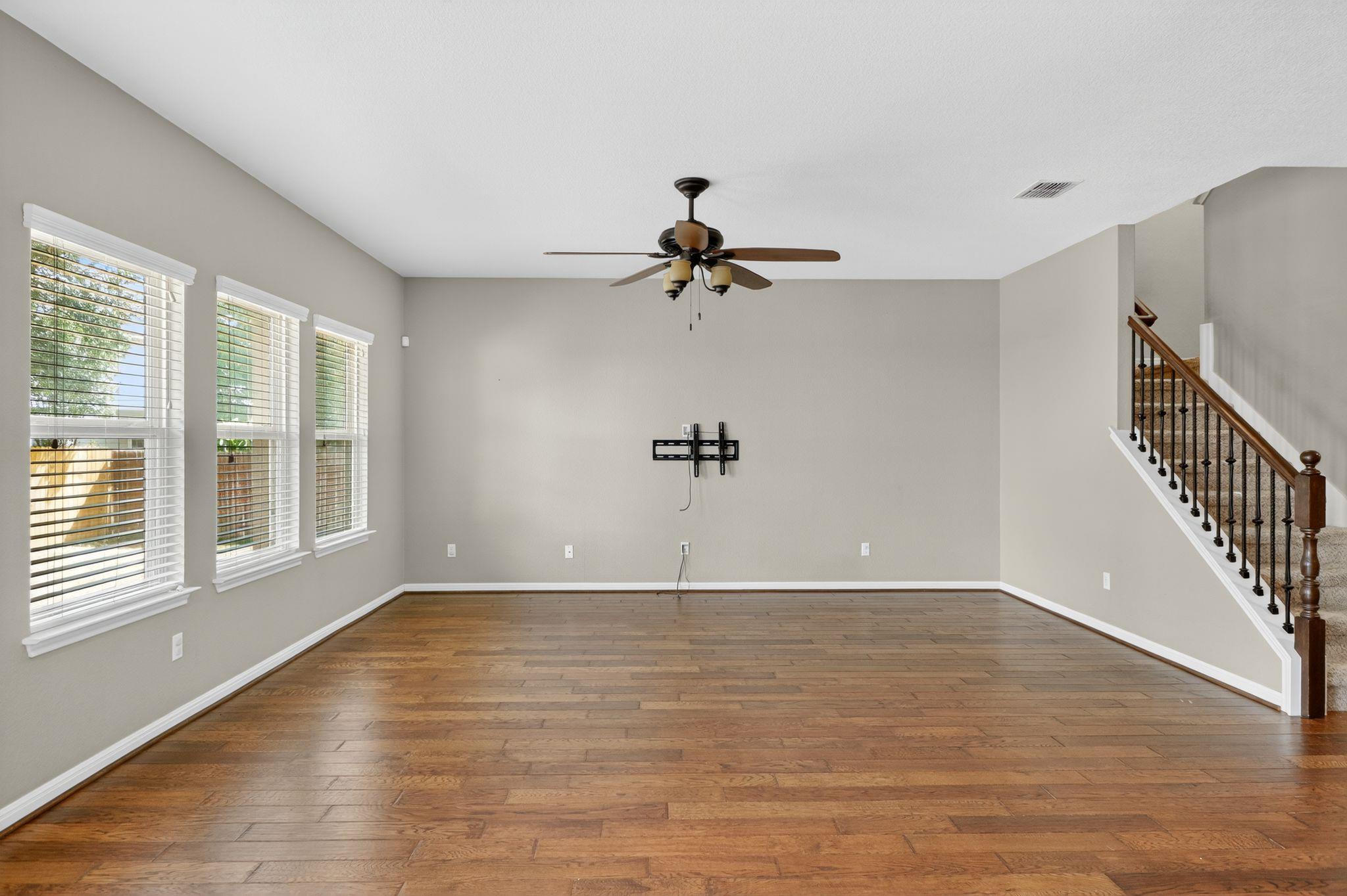 779 Hometown Pkwy, Kyle, TX 78640