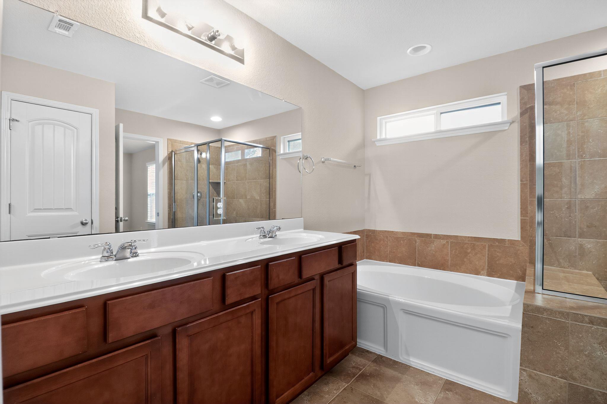 779 Hometown Pkwy, Kyle, TX 78640