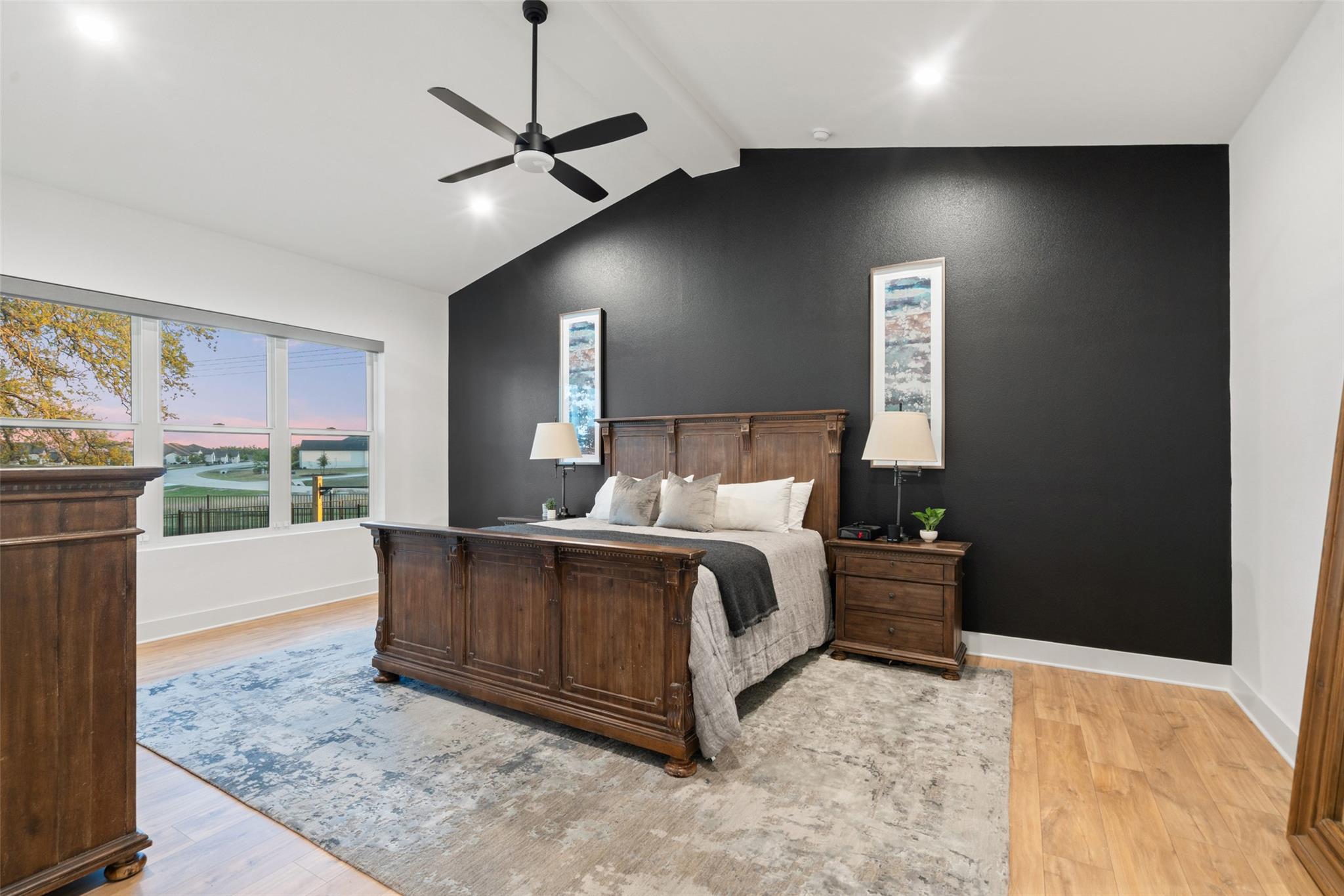 325 Stockman Dr, Dripping Springs, TX 78620