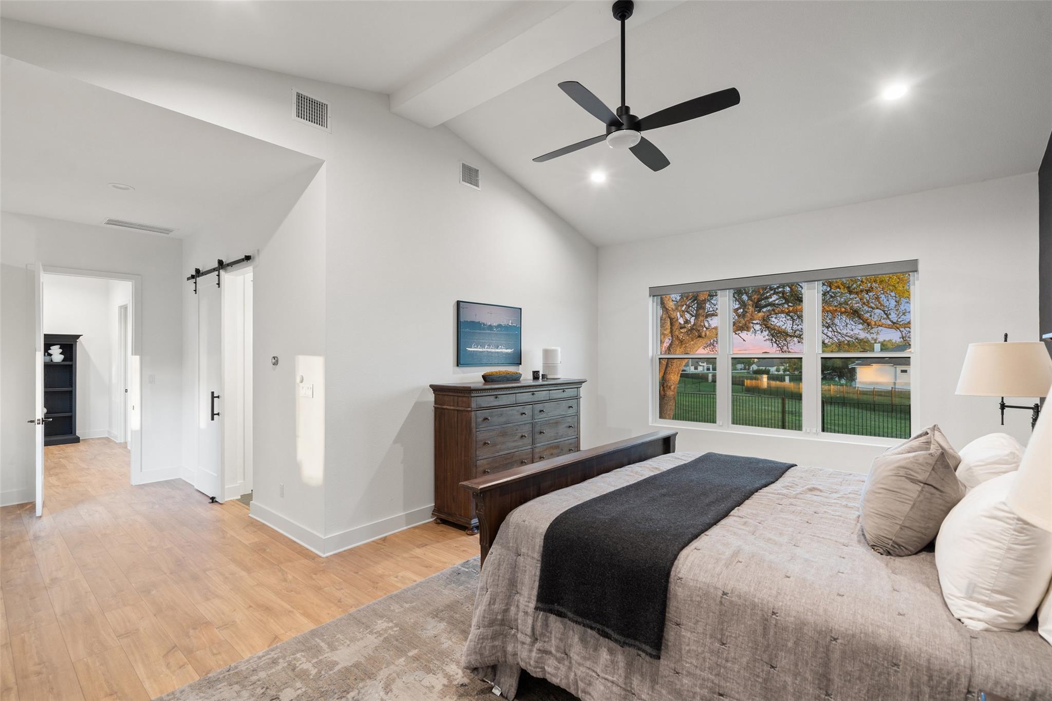 325 Stockman Dr, Dripping Springs, TX 78620