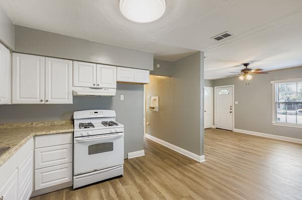700 W Saint Johns Ave, Austin, TX 78752