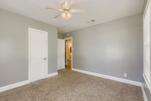 700 W Saint Johns Ave, Austin, TX 78752