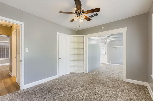700 W Saint Johns Ave, Austin, TX 78752