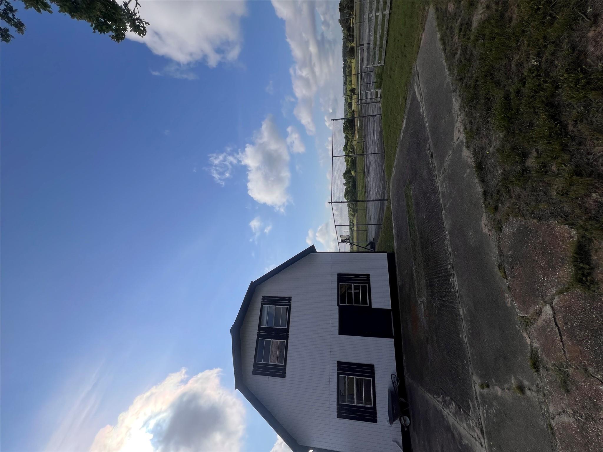 2502 Highway 304, Smithville, TX 78957