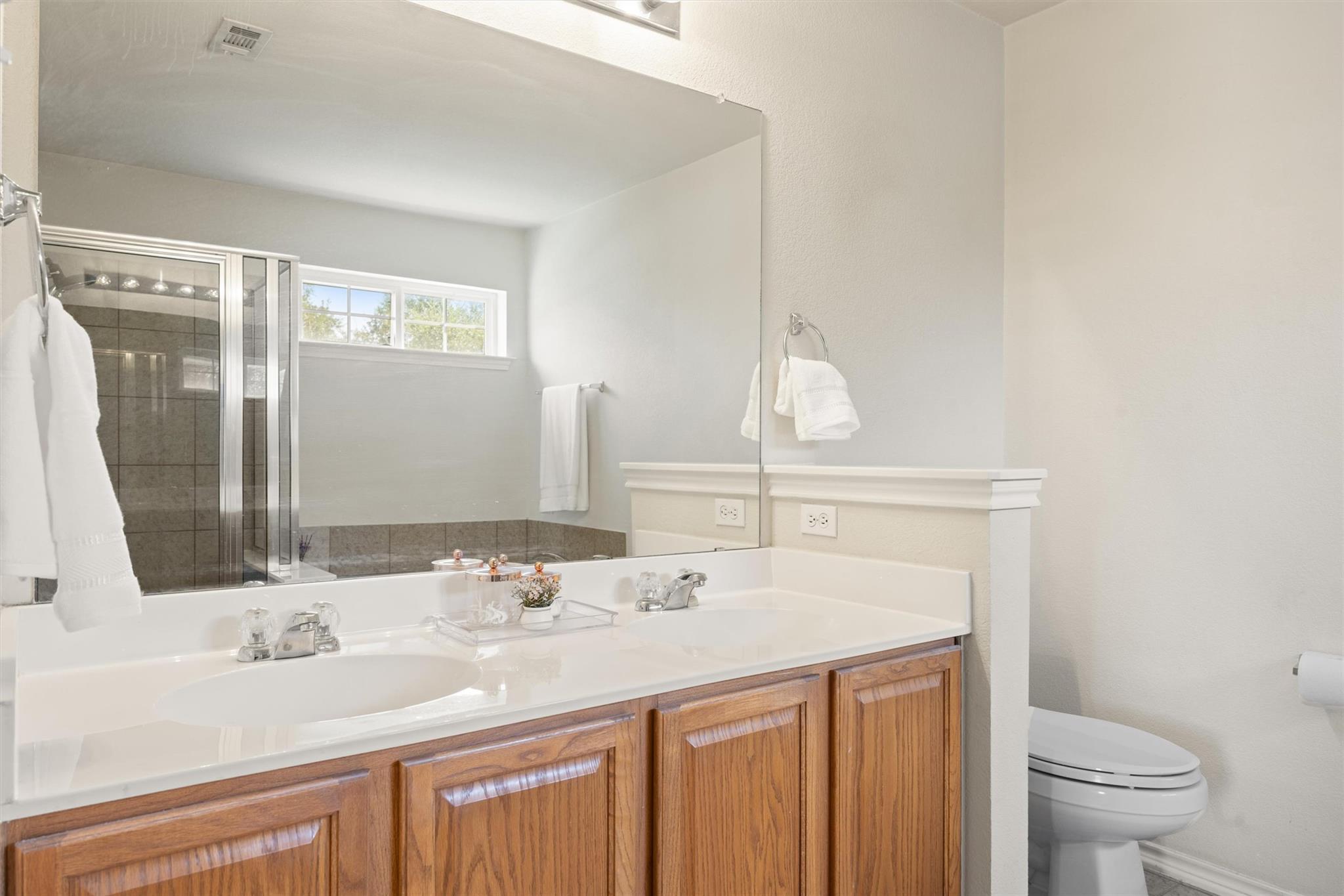 880 Bottle Brush Dr, Kyle, TX 78640