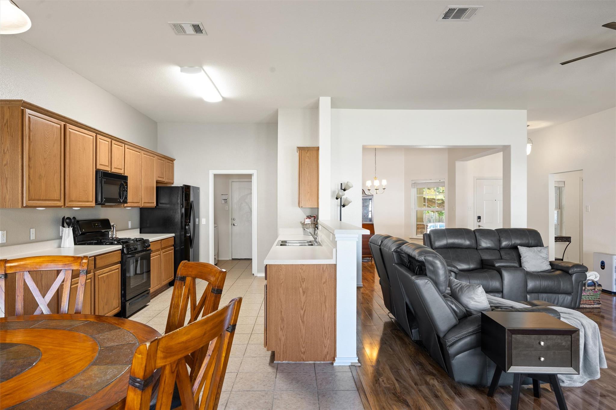 880 Bottle Brush Dr, Kyle, TX 78640