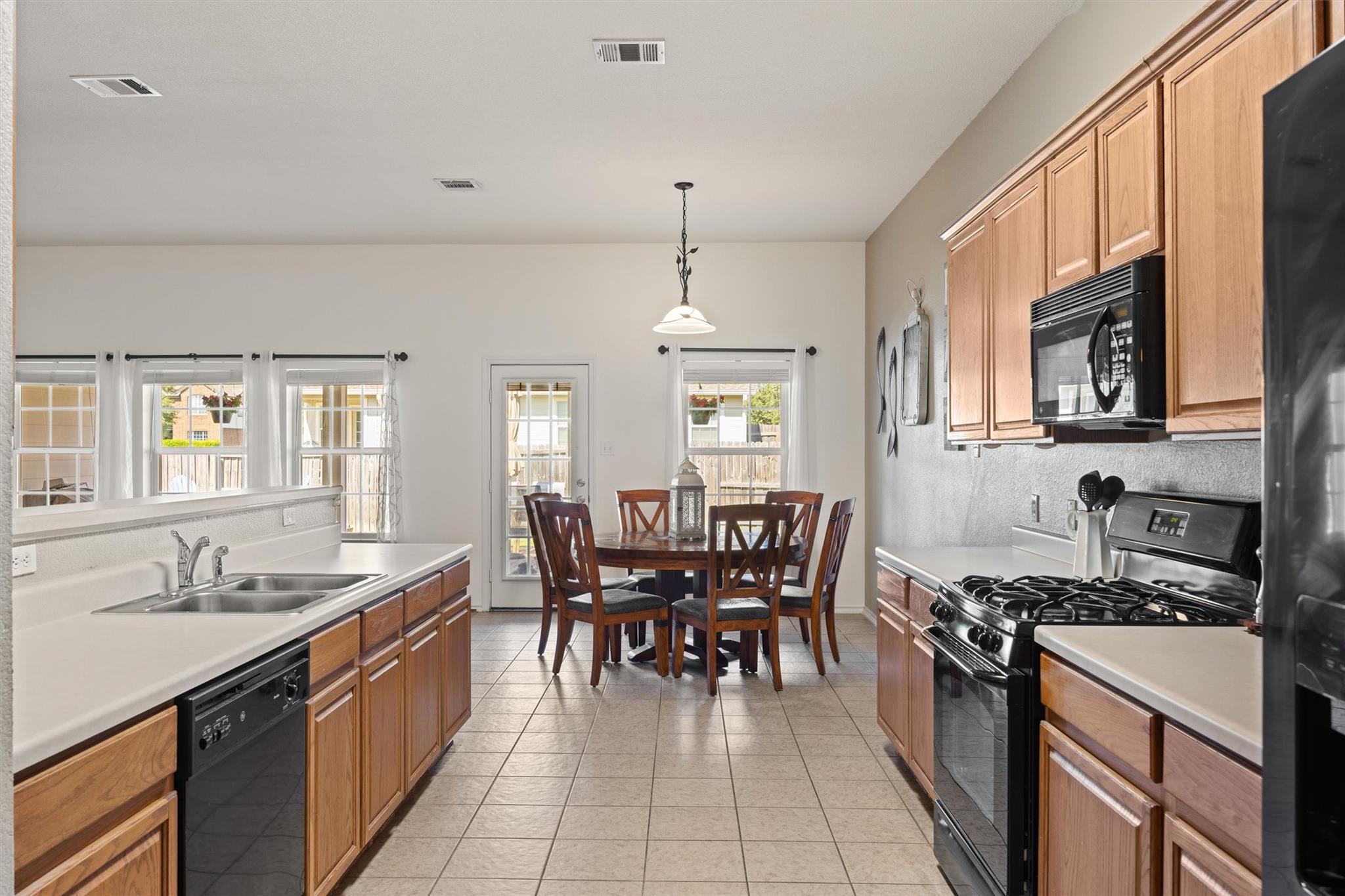 880 Bottle Brush Dr, Kyle, TX 78640