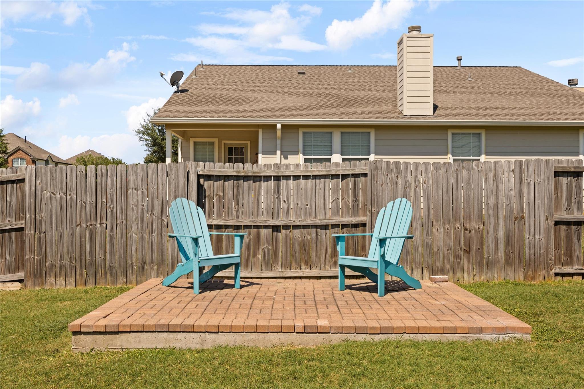 880 Bottle Brush Dr, Kyle, TX 78640