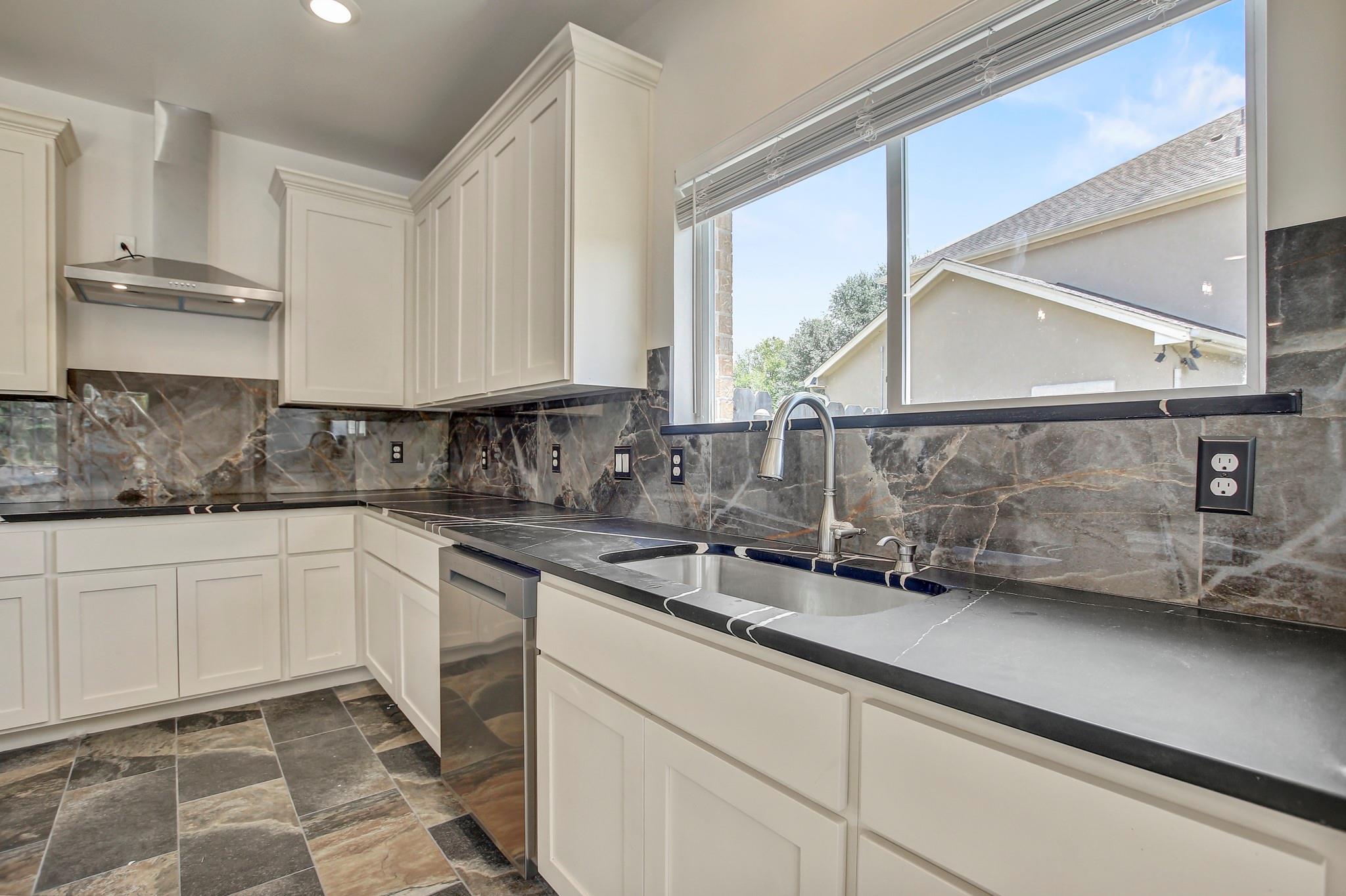 309 Camperdown Elm Dr, Austin, TX 78748