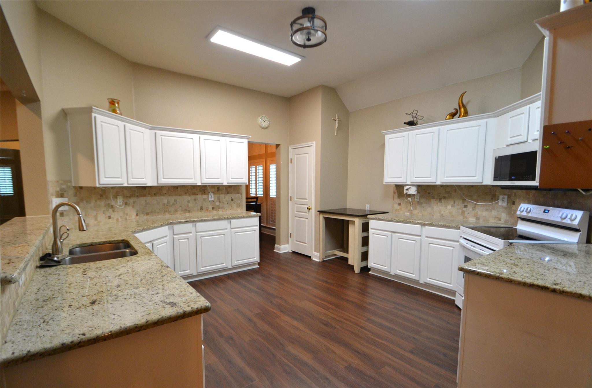 338 Witte, Kyle, TX 78640