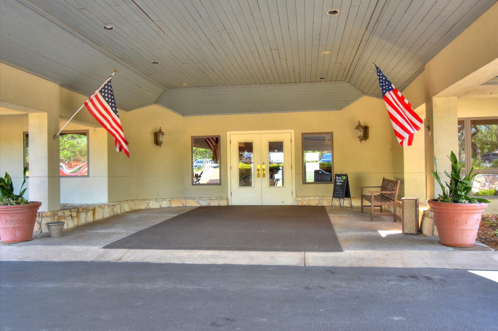 26308 Masters Pkwy, Spicewood, TX 78669