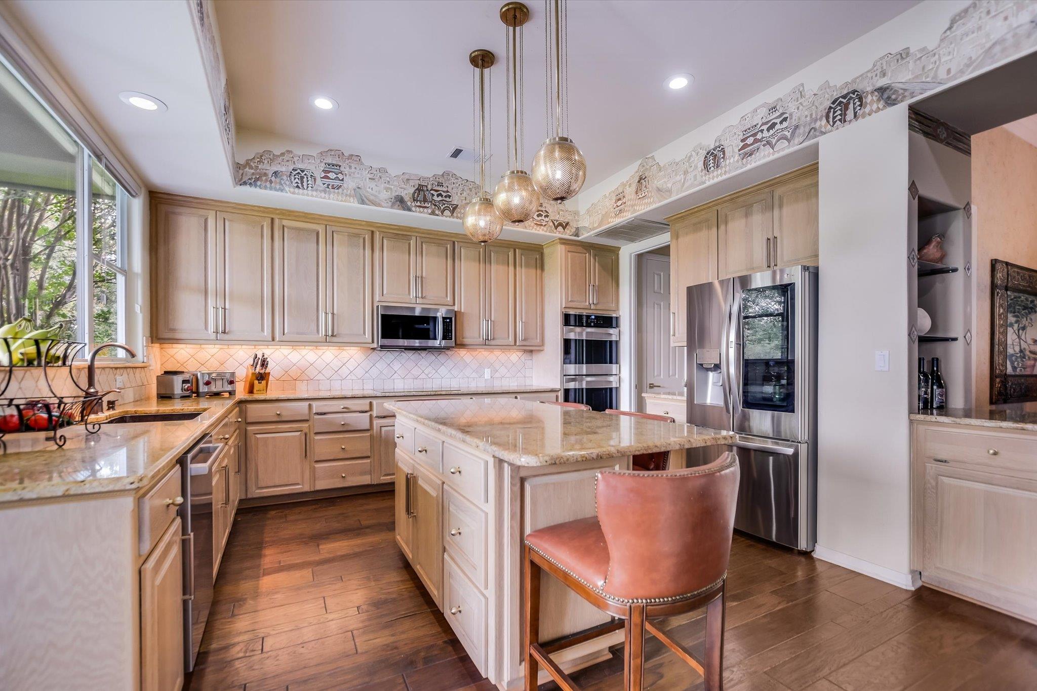 26308 Masters Pkwy, Spicewood, TX 78669