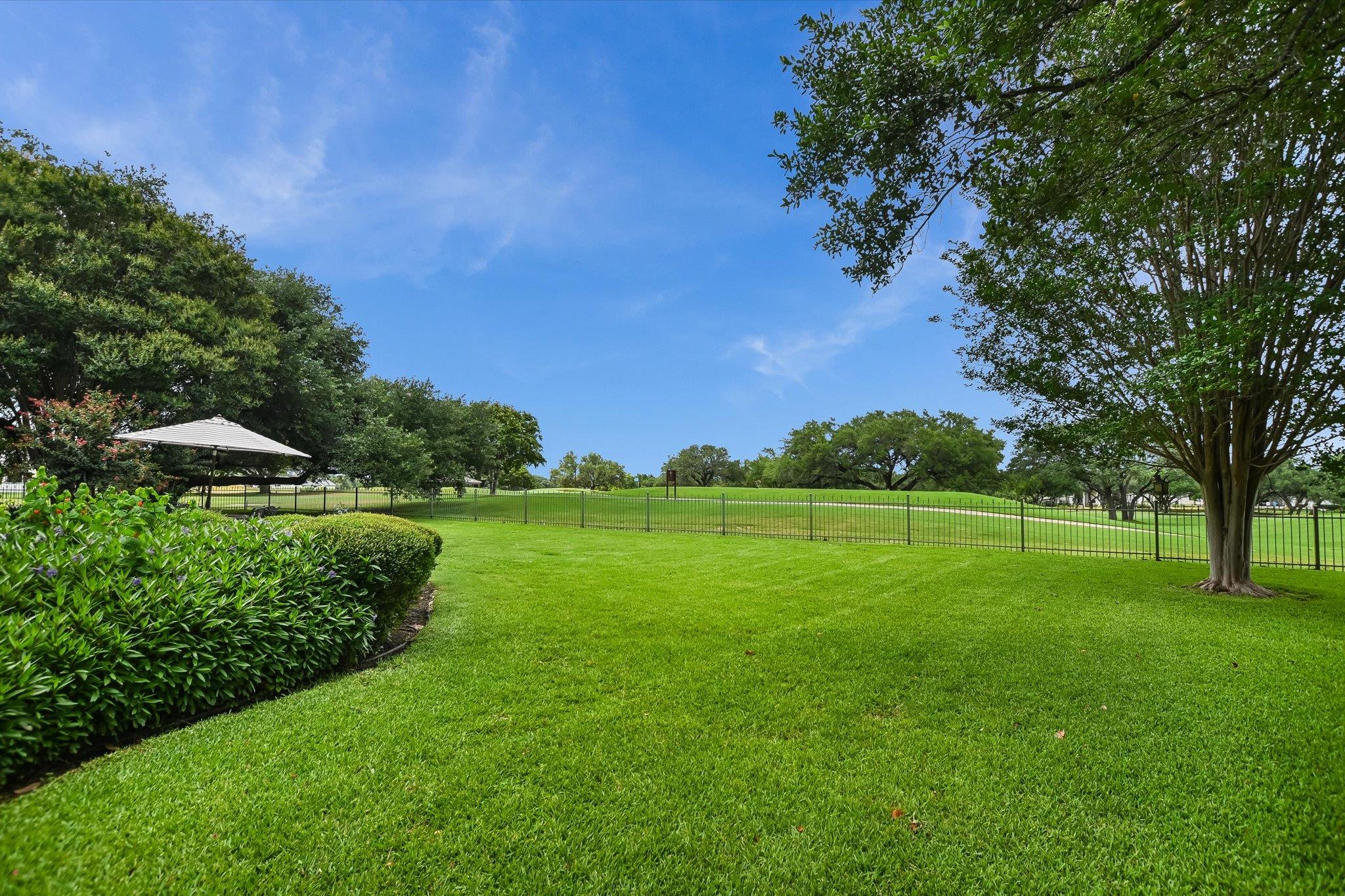 26308 Masters Pkwy, Spicewood, TX 78669