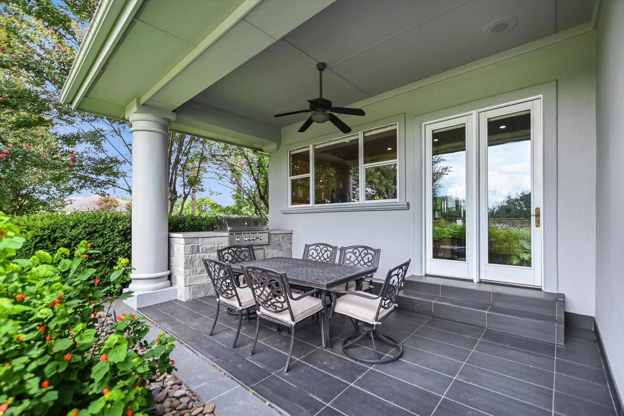 26308 Masters Pkwy, Spicewood, TX 78669