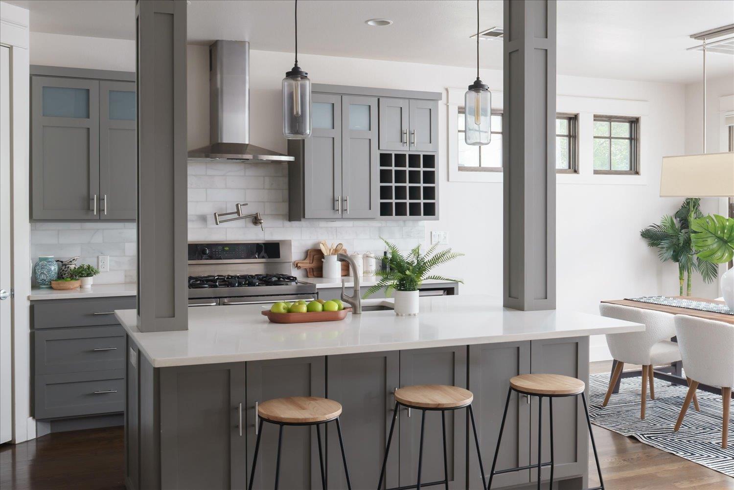 2606 W 49th St, Austin, TX 78731