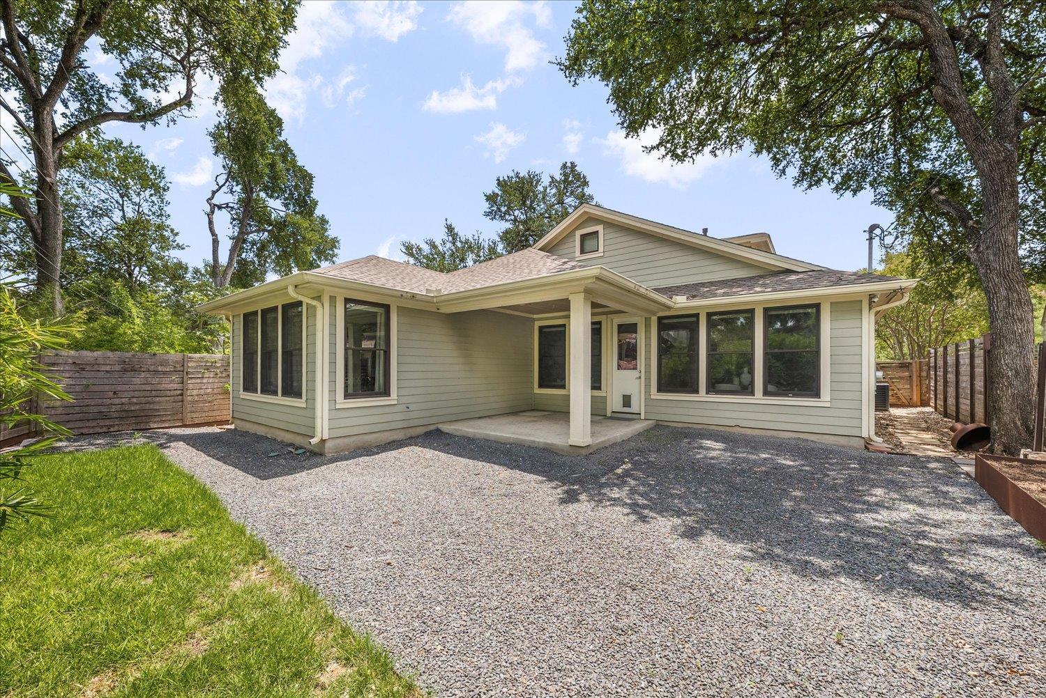 2606 W 49th St, Austin, TX 78731